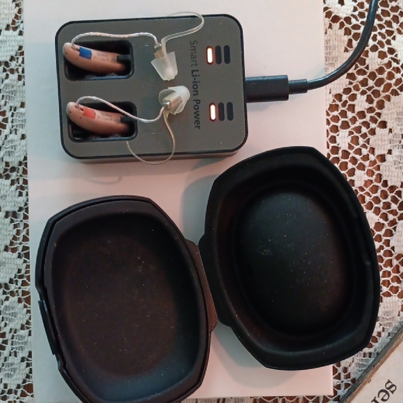 Smart Li-ion Power Hearing Aids - - Picture 4 of 9